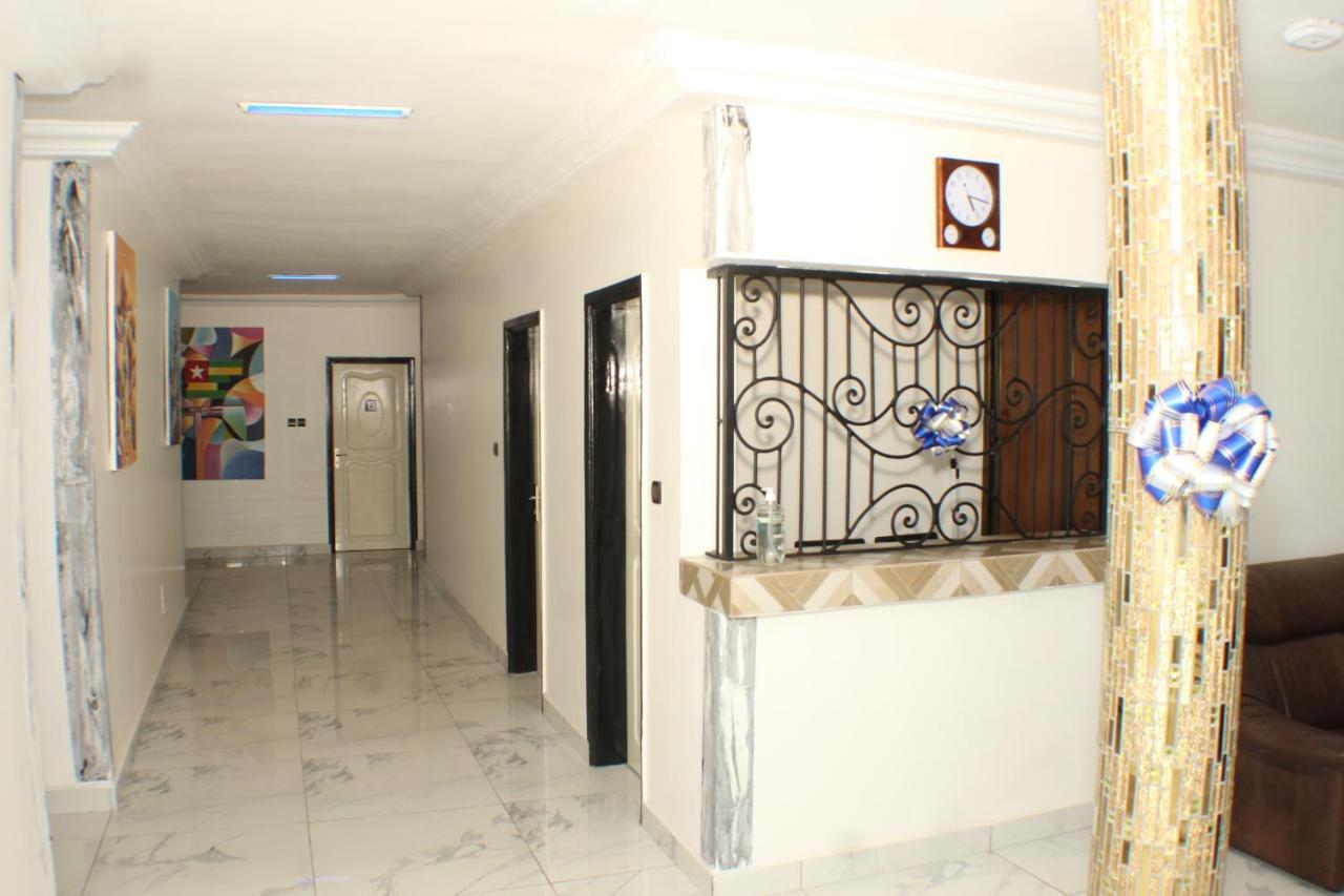 Royal Blue Guest House & Bar Lomé Zewnętrze zdjęcie